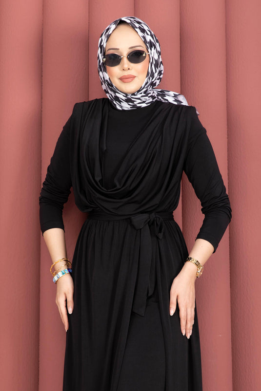 Jumpsuit met V-hals, tailleband en rok, zwart