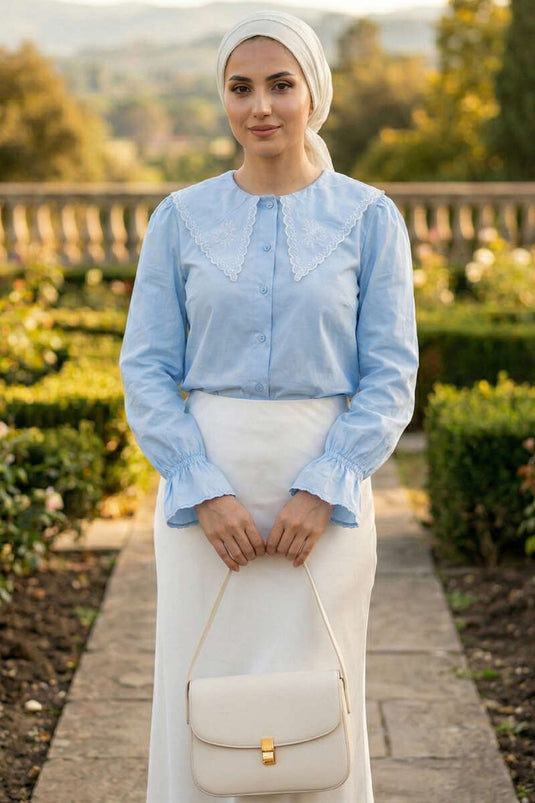 Chemise à col marin brodée bleu bébé