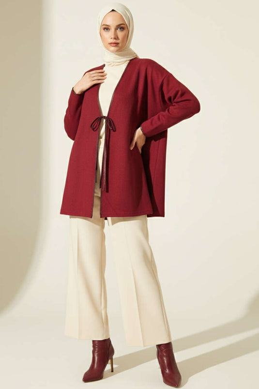 Leder-Kimono in Burgunder mit Gürtel und fransenartigem Aussehen