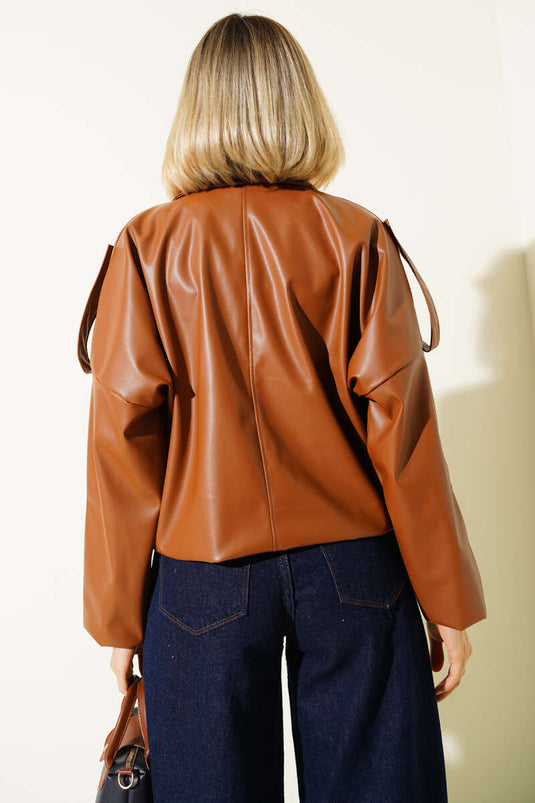 Veste en cuir à fermeture éclair et boutons-pression, couleur fauve