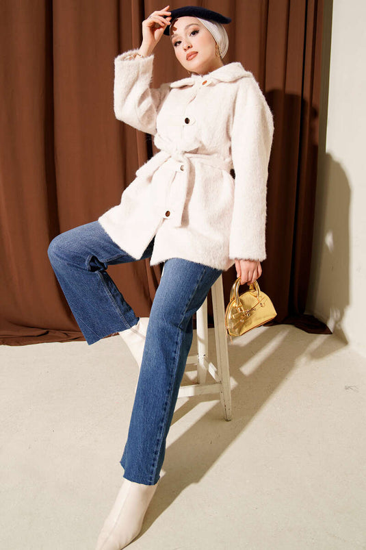 سترة جلدية مزودة بحزام مع لحية وبني فاتح