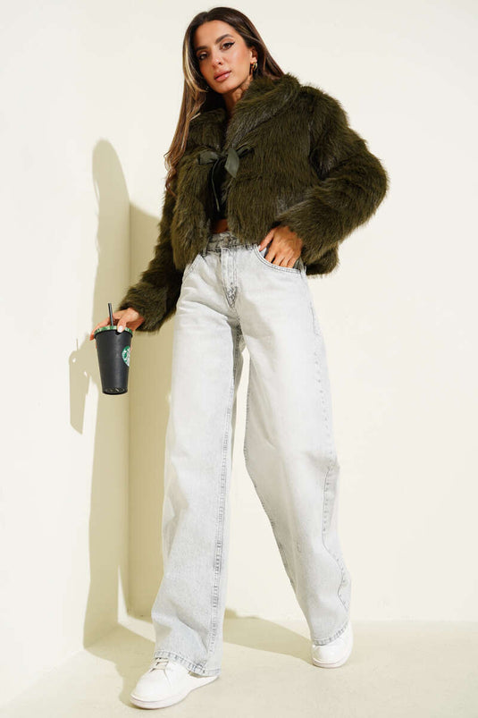 Pelzmantel mit Lederschleife, Khaki