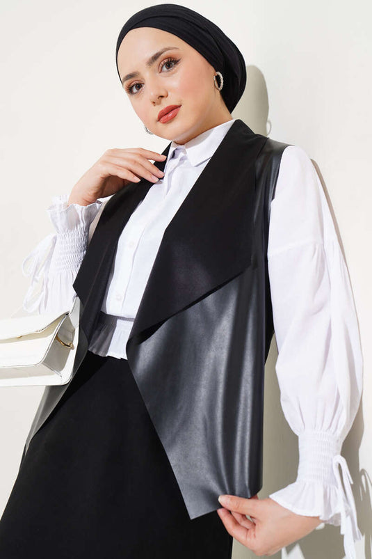 Chaleco corto de cuero negro