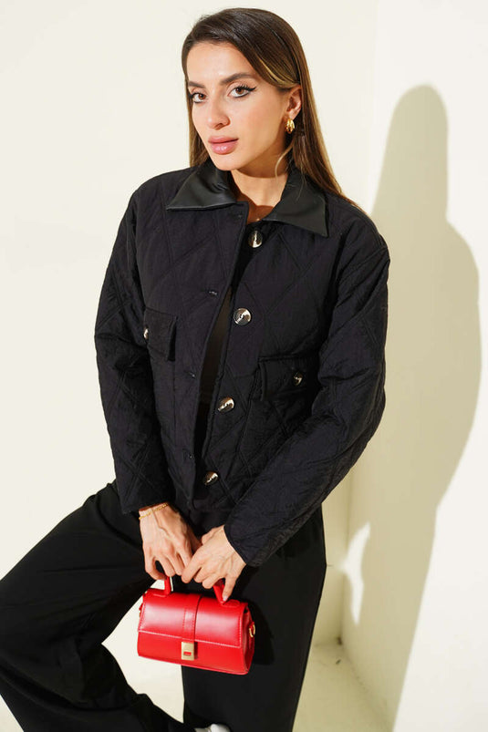 جاكيت قصير مبطن بياقة جلدية سوداء