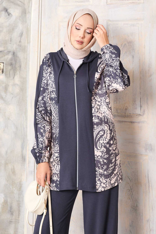 طقم مزخرف بدانتيلا بغطاء رأس مطرز رمادي