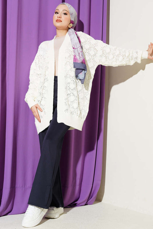 Cardigan en tricot ajouré à motifs, couleur écru