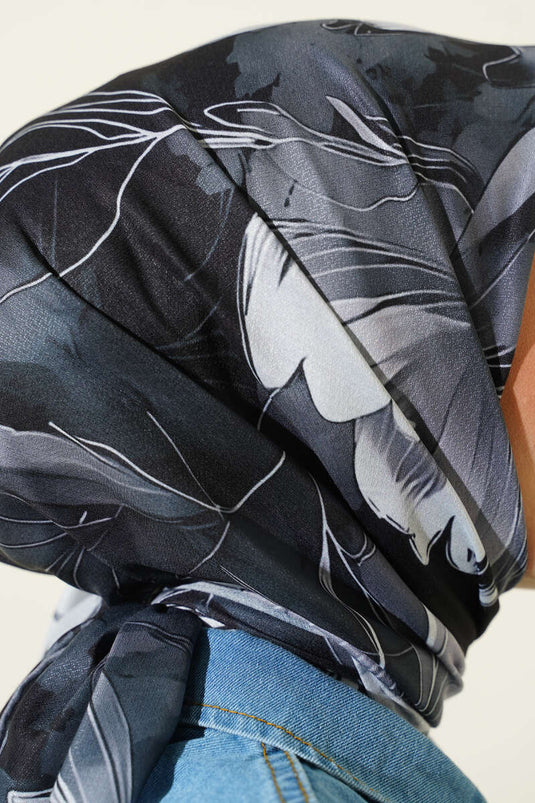 Assortimento di 5 sciarpe a fantasia della serie nera Demore