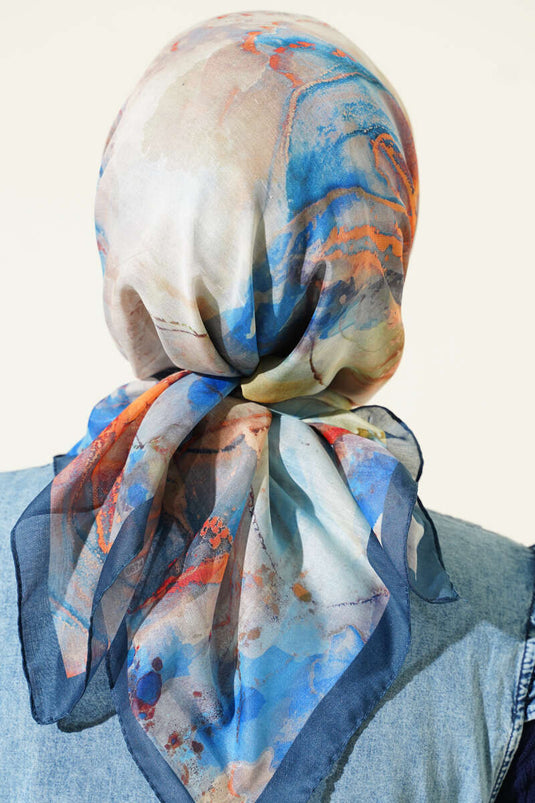 وشاح مطبوع رقميًا بنقوش، أزرق بترولي