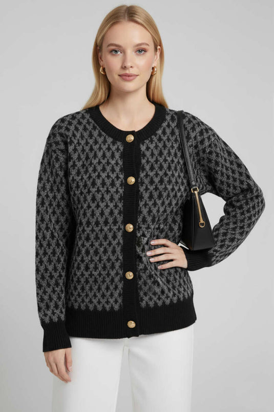 كارديجان محبوك بنقوش وأزرار ذهبية، أسود
