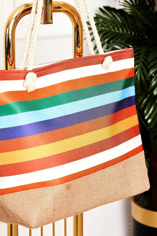 Strandtasche mit gemustertem Strohdetail -129