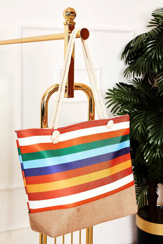 Strandtasche mit gemustertem Strohdetail -129