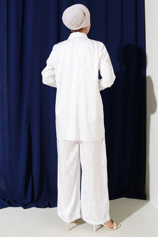 طقم تونيك جاكار منقوش مكون من قطعتين باللون الأبيض