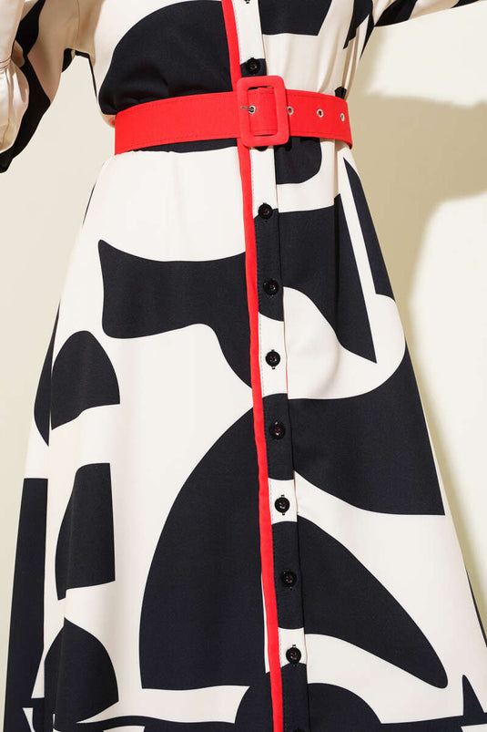 Desenli Kemer Detaylı Elbise Siyah