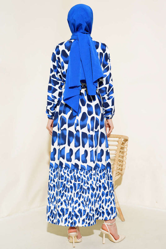 Gemustertes, knackiges Kleid mit Gürtel aus Saxe