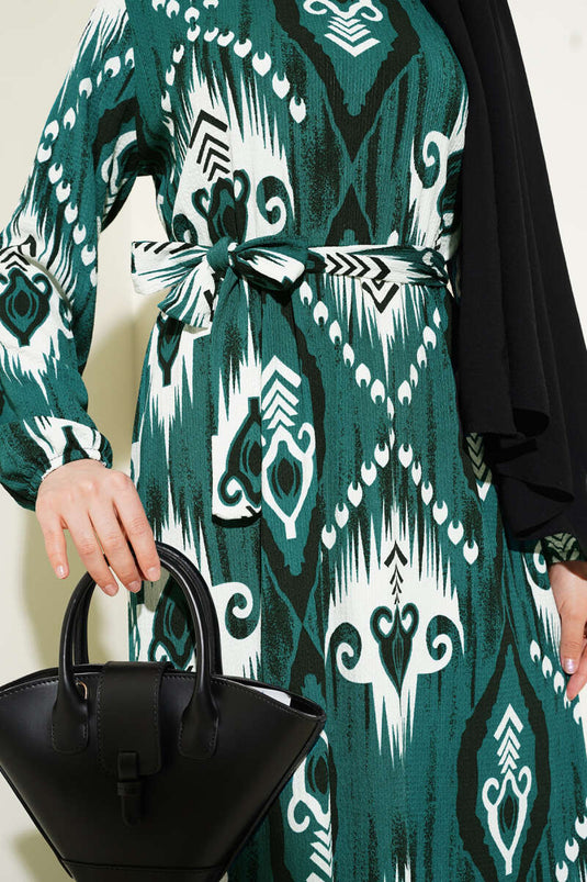 Robe à volants ceinturée à motifs émeraude