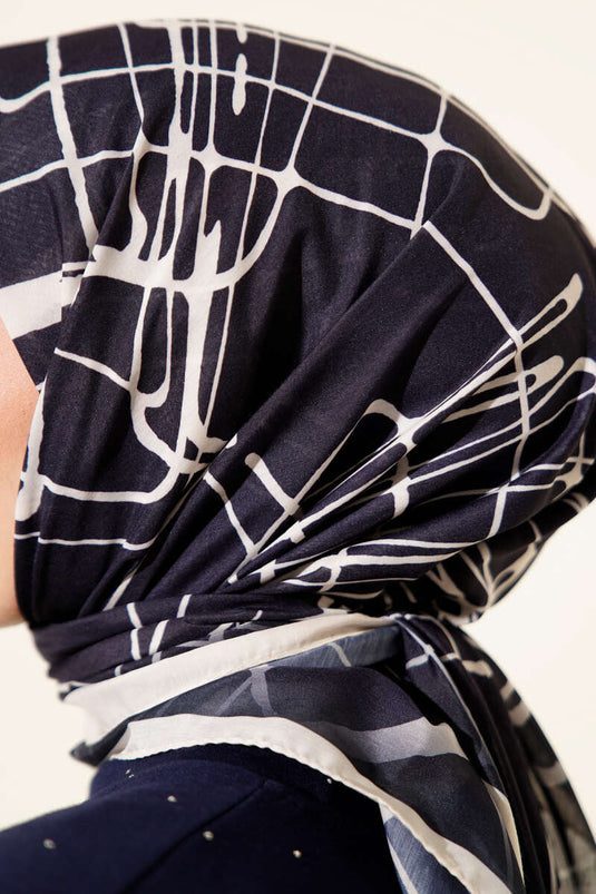 مجموعة أوشحة منقوشة باللون الأزرق الداكن، 7 قطع