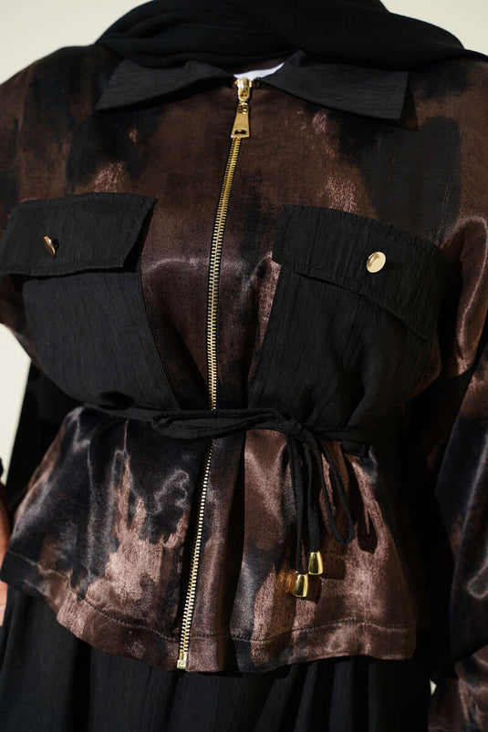 Ensemble deux pièces chemisier et jupe en satin à motifs noir