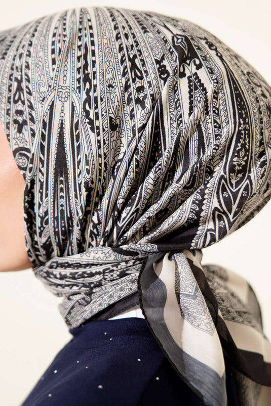 Écharpes à motifs noirs assorties 1