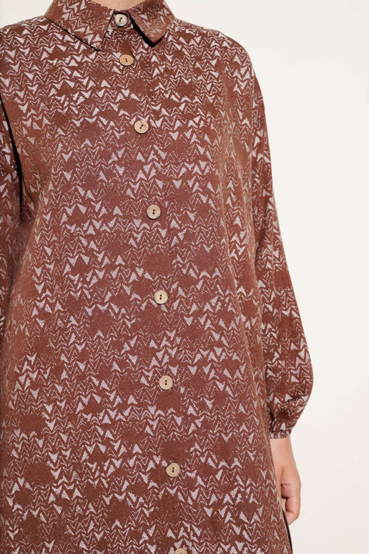 Desenli Tahta Düğmeli Uzun Gömlek Kahve