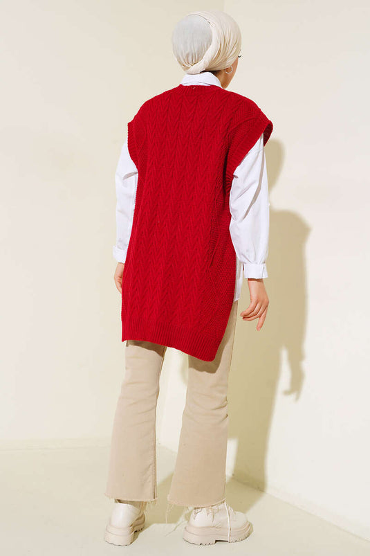 سترة تريكو منقوشة برباط جانبي باللون الأحمر