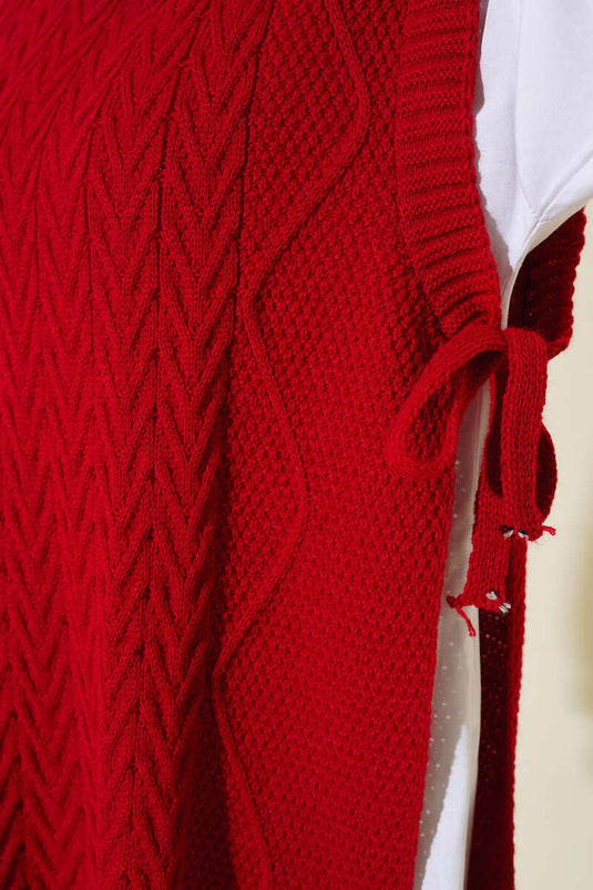 سترة تريكو منقوشة برباط جانبي باللون الأحمر