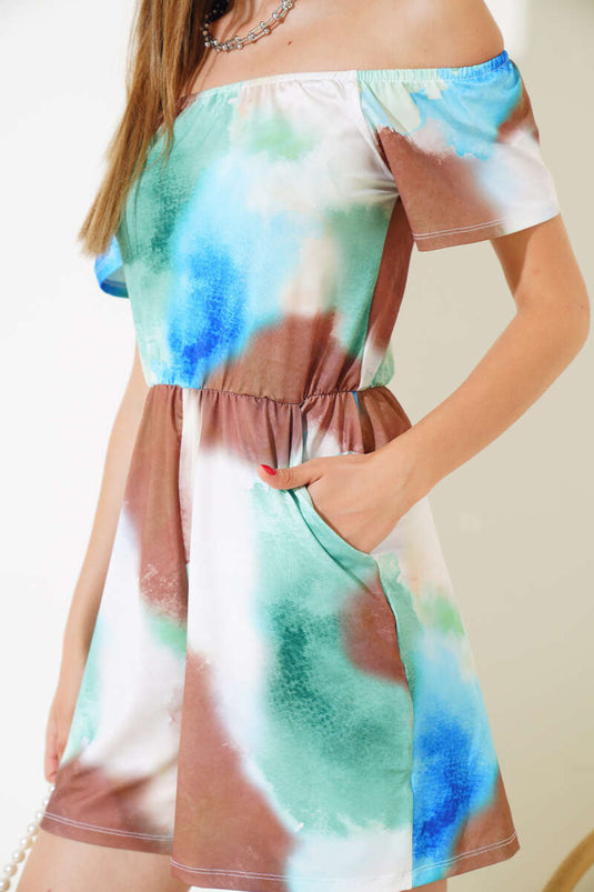 شورتات مطبوعة رقميًا باللون البني