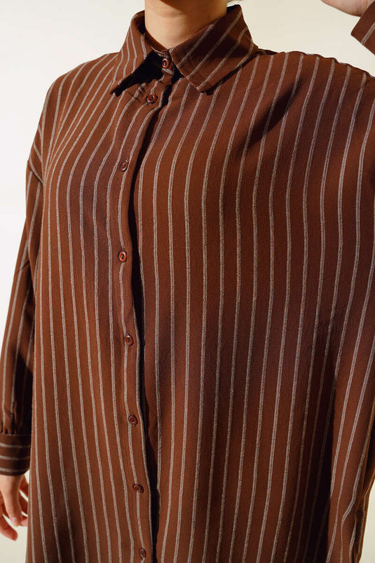 قميص فضفاض مخطط مستقيم بني