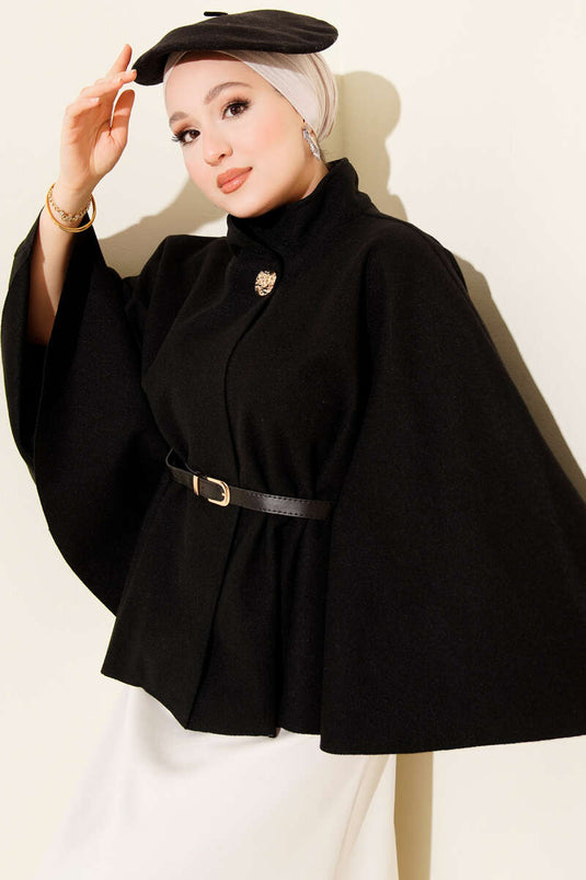 Poncho en cachemire noir à col montant et boutons dorés