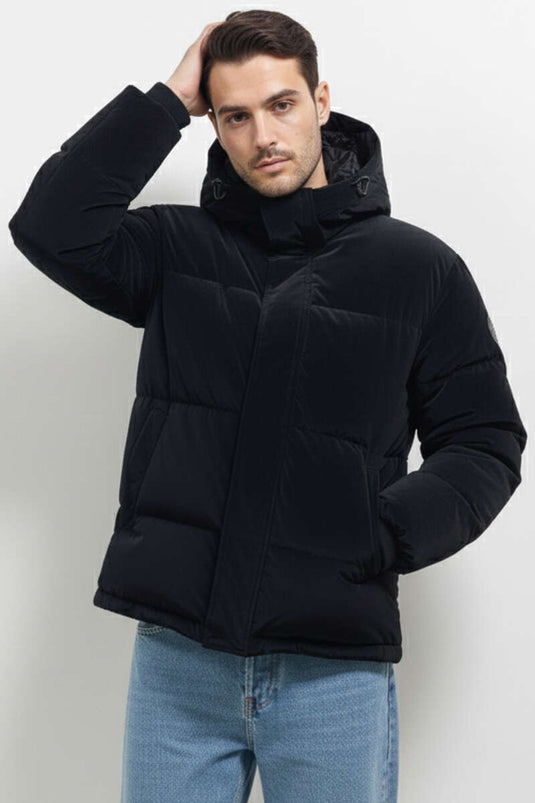 Giacca imbottita con cappuccio e collo alto nera