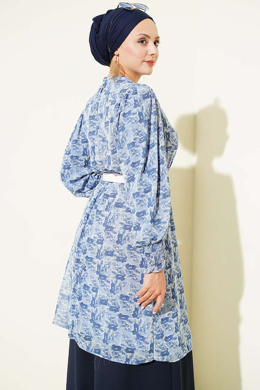 Blaue Gemusterte Chiffon-Tunika Mit Hohem Kragen
