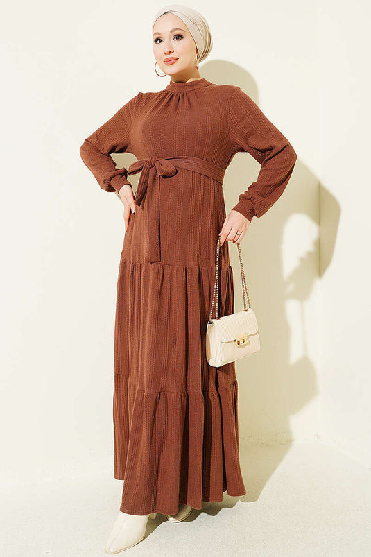 Robe En Maille À Col Roulé Et Motif Marron