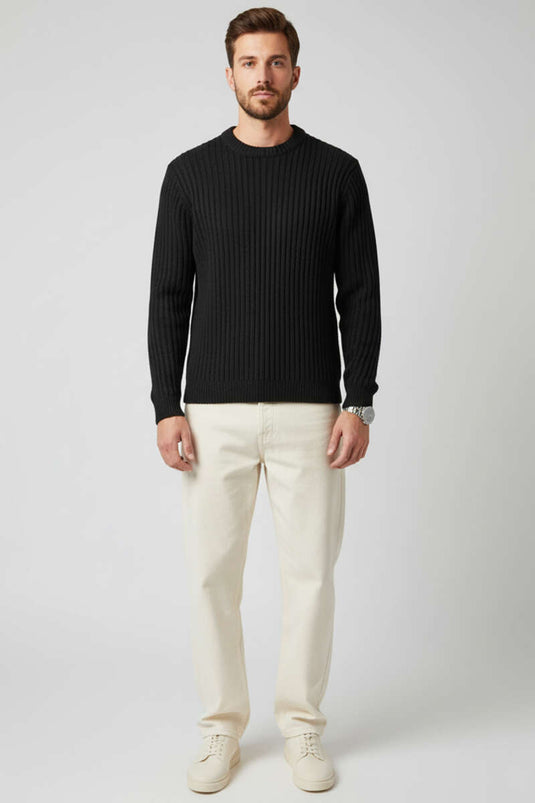 Schwarzer Herren-Strickpullover mit vertikalen Streifen und Rippstrickmuster