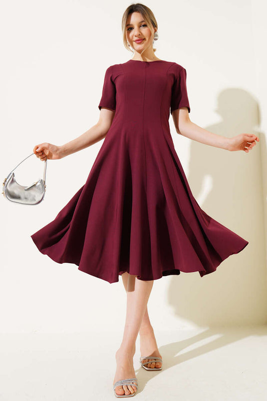 فستان ميدي بأكمام قصيرة وتفاصيل خياطة، لون عنابي