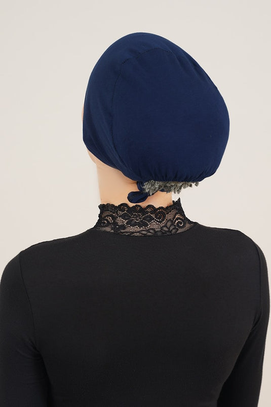 Seamless Model Navy Blue Bonnet