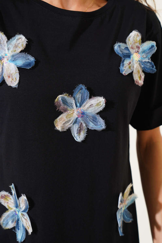 تي شيرت أسود بأكمام مزدوجة من قماش التول المزهر