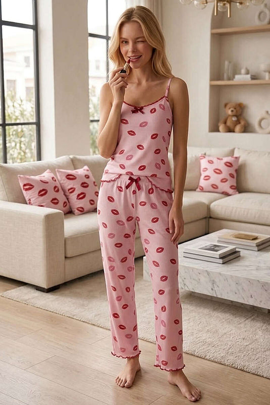 Dudak Desen İp Askılı Pijama Takımı Pembe
