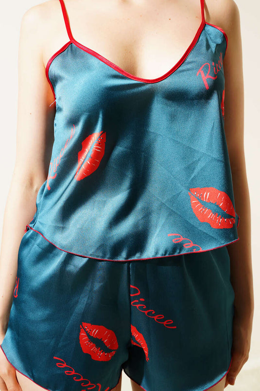 طقم بيجامة ساتان بحزام شفاه - زمرد