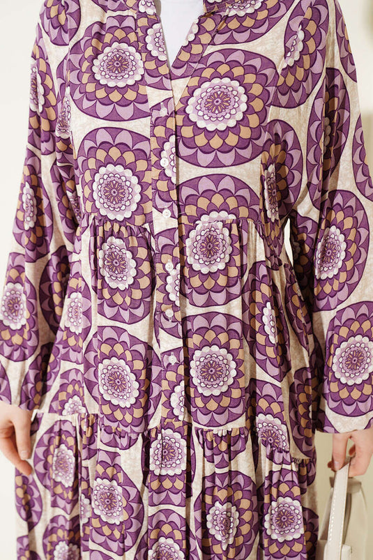 Kleid mit Knopfdetails und Muster, Lila