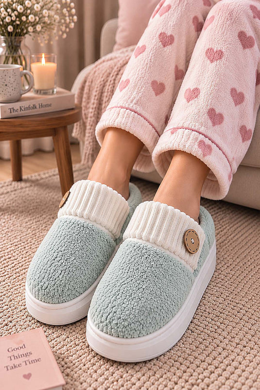 Chaussons Maison En Peluche À Détails Boutons Menthe
