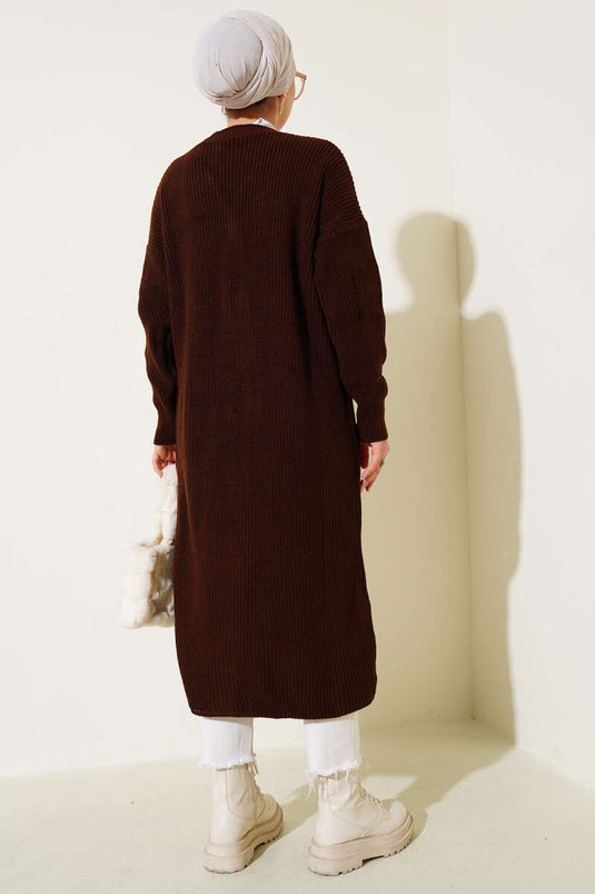 كارديجان طويل محبوك بأزرار وجيوب، بني