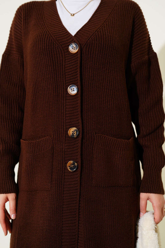 Langer Strickcardigan mit Knöpfen und Taschen, Braun