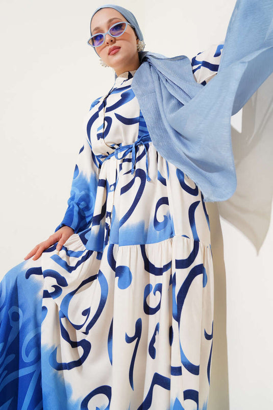 فستان منقوش بأزرار وحزام من الحبل باللون النيلي