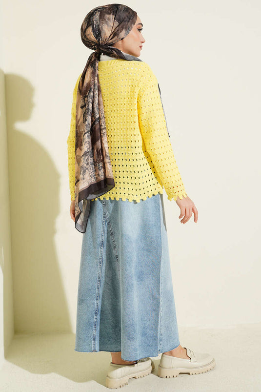 Cardigan court ajouré jaune avec détails en relief et boutons