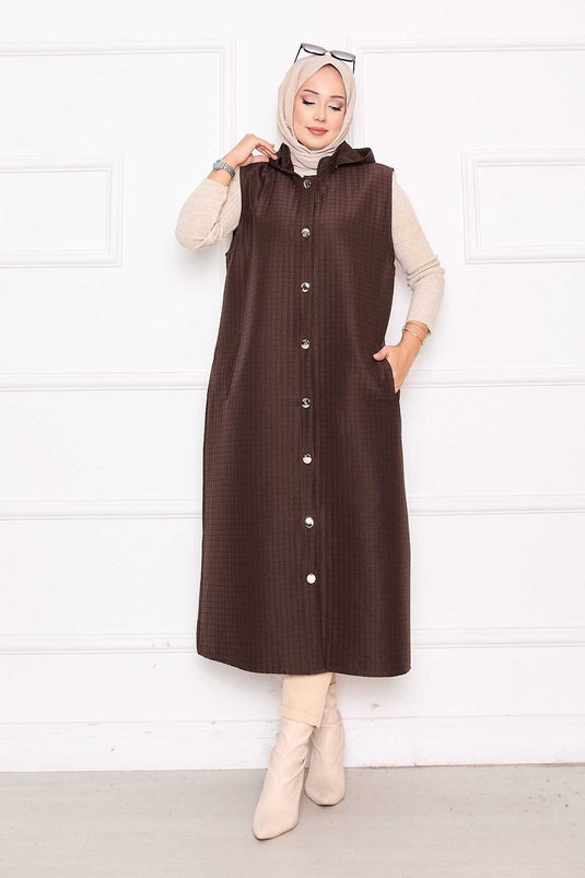 Gilet matelassé long boutonné et à capuche marron