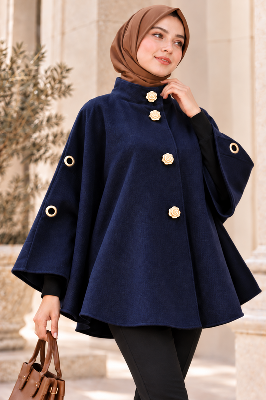 Capón De Lana Con Botones En Azul Marino