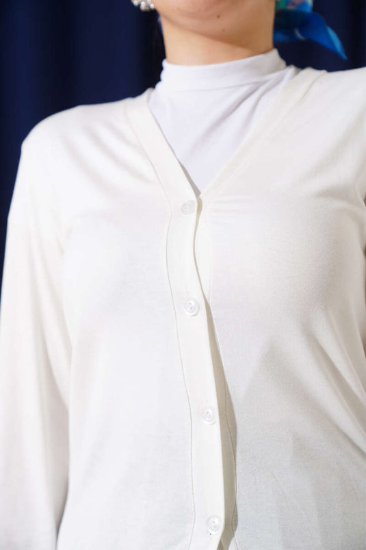 كارديجان قصير من الفيسكوز بأزرار بلون البيج الفاتح