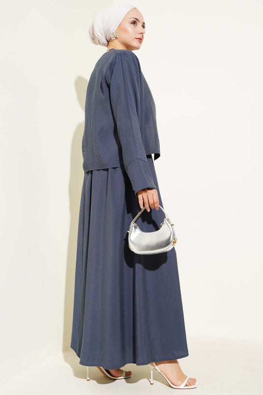 طقم سترة بأزرار وحزام من قطعتين باللون الرمادي الداكن