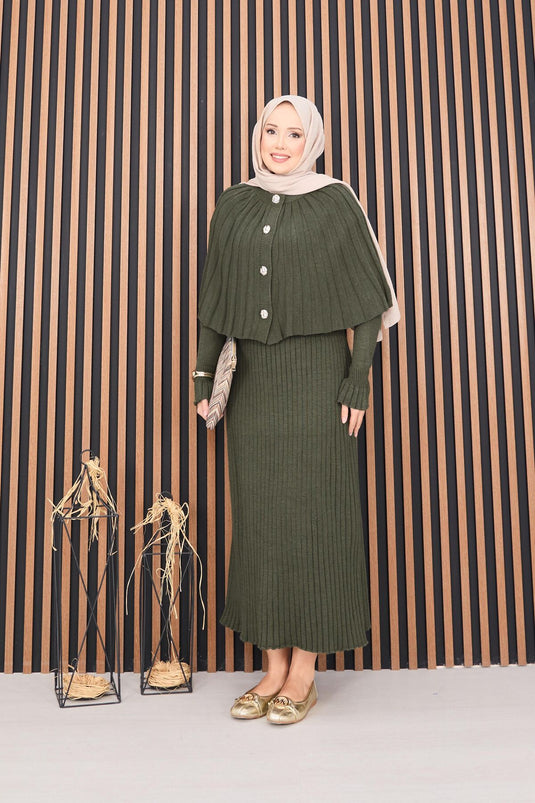 بدلة حجاب من قطعتين مع عباءة وأزرار، لون كاكي