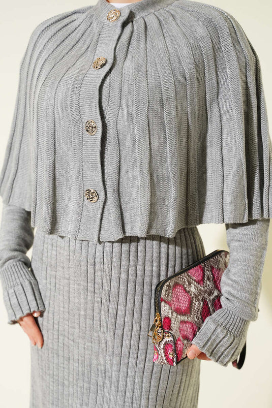 Düğmeli Pelerinli Triko Elbise Takım Gri