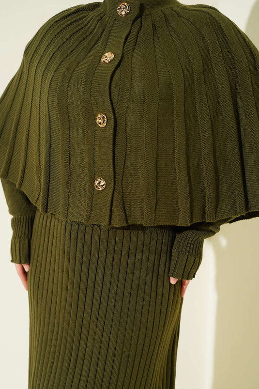 Düğmeli Pelerinli Triko Elbise Takım Haki